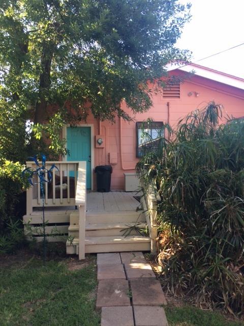 Coronado Palms Coastal Cottage Galveston Exterior photo